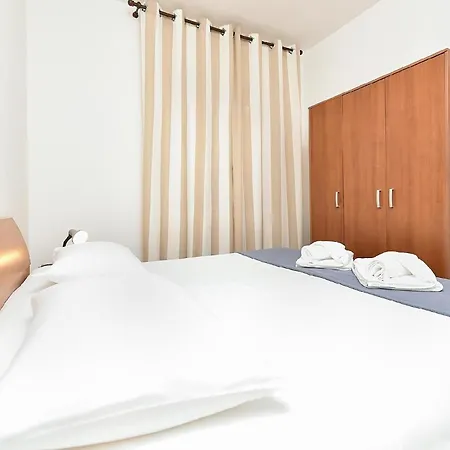 Fuer 3 Personen Ca 45 Qm In Fazana, Istrien Istrische Riviera Apartment Fazana